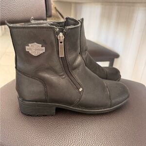 Harley-Davidson Black Leather Side-Zip Ankle Boots